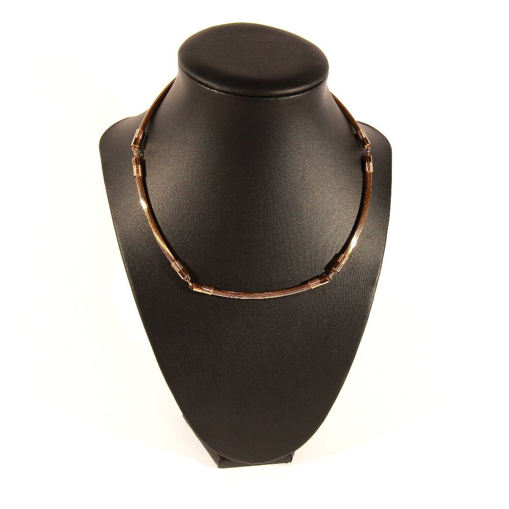 RARE Vintage Monet Gold Tone Choker Necklace in Like New Condition
